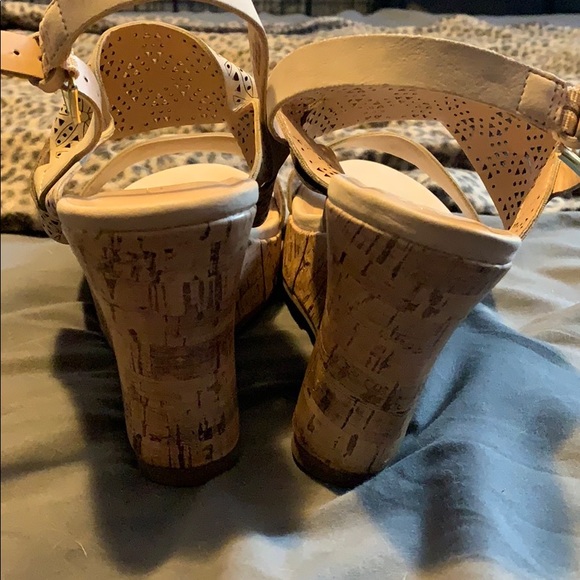 Maurices open toed summer wedges - Picture 3 of 3